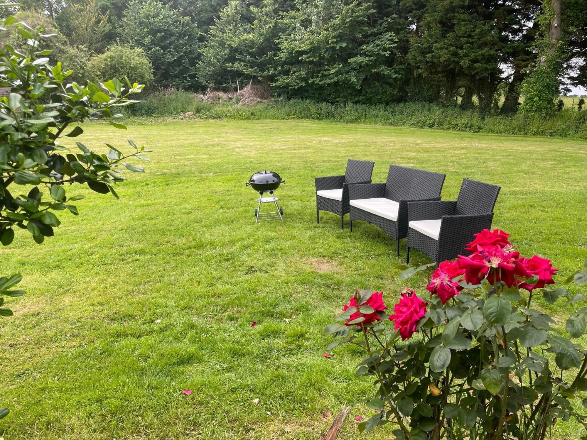 Look No Further Gorgeous Newly Renovated Contemporary Chalet Sandown Bay Holiday Centre Eksteriør billede