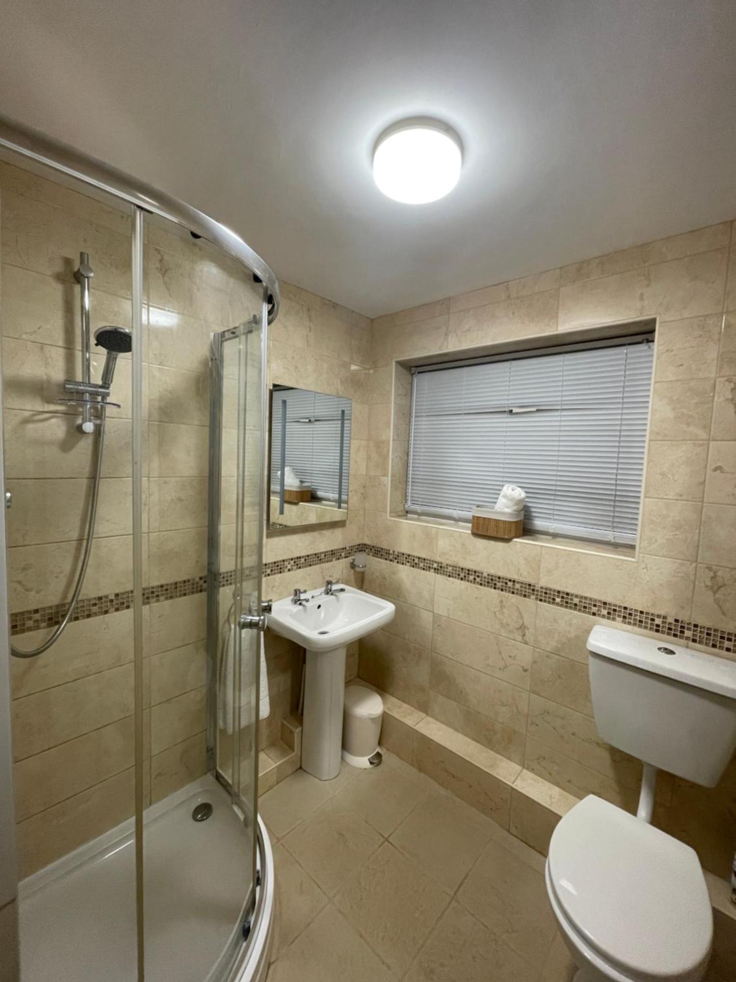 Look No Further Gorgeous Newly Renovated Contemporary Chalet Sandown Bay Holiday Centre Eksteriør billede