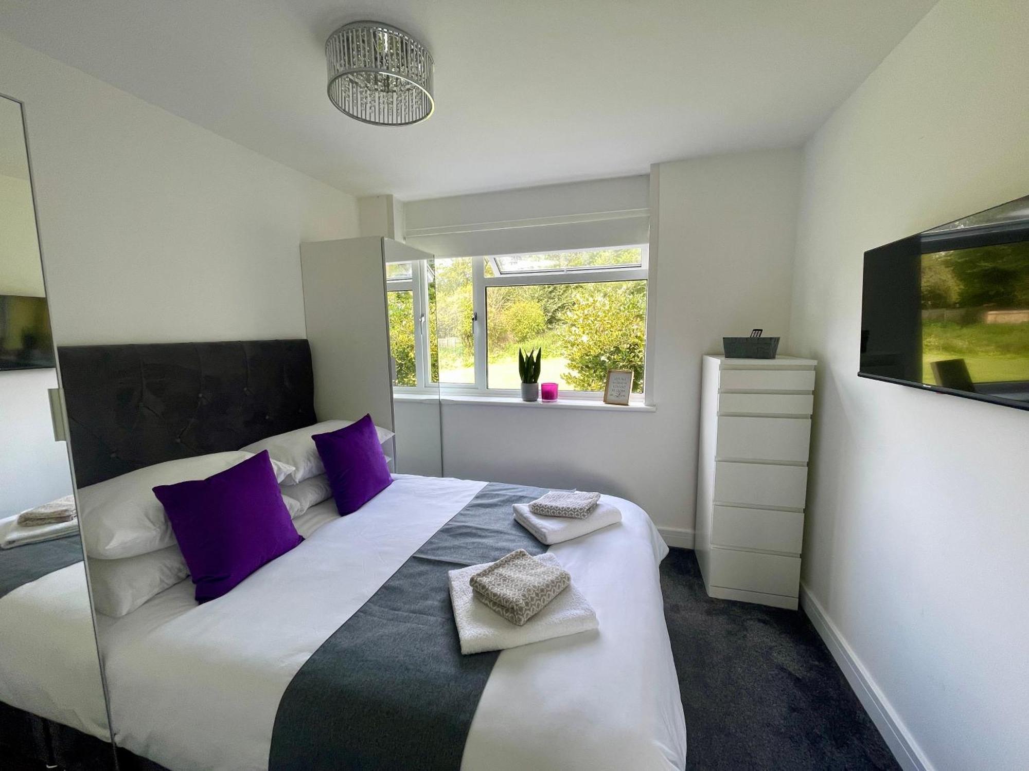 Look No Further Gorgeous Newly Renovated Contemporary Chalet Sandown Bay Holiday Centre Eksteriør billede